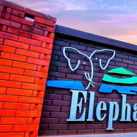 Elephas Resort & Spa Sigiriya Exterior photo
